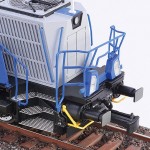 ИЗЧЕРПАН Ж.п.-модел на дизелов локомотив GRAVITA 15D HZL HO 1:87