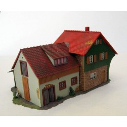 Сглобена селска къща с плевня HO 1:87 Сглобена селска къща с плевня HO 1:87