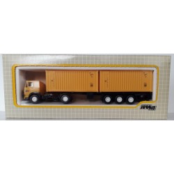 ИЗЧЕРПАН LIAZ 110 влекач с полуремарке с два 20' контейнери HO 1:87