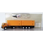 ИЗЧЕРПАН LIAZ 110 влекач с полуремарке с два 20' контейнери HO 1:87