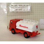ИЗЧЕРПАН LIAZ 110 камион с цистерна за бензин HO 1:87