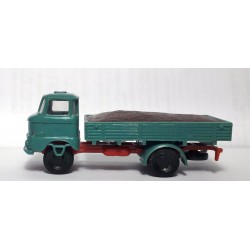 ИЗЧЕРПАН Камион IFA W50 с товар HO 1:87